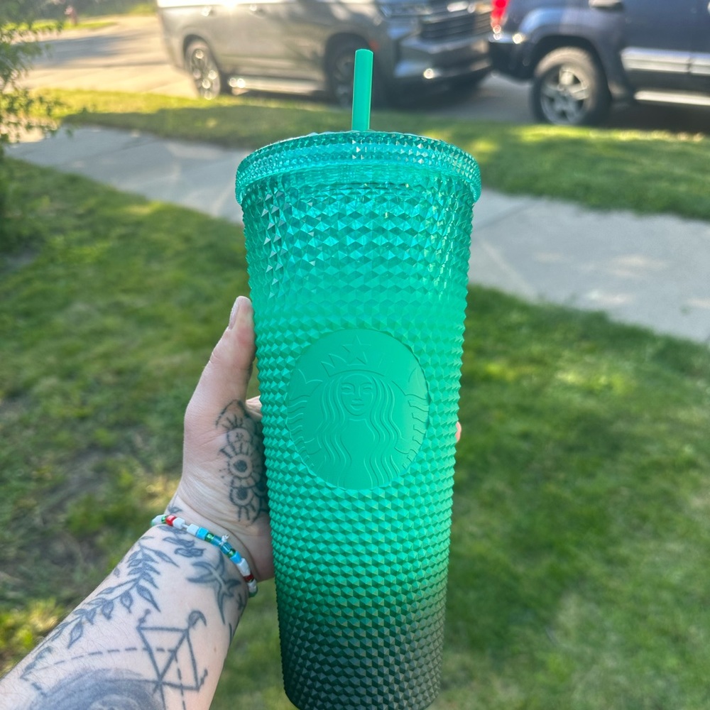 COPY - Starbucks Cups